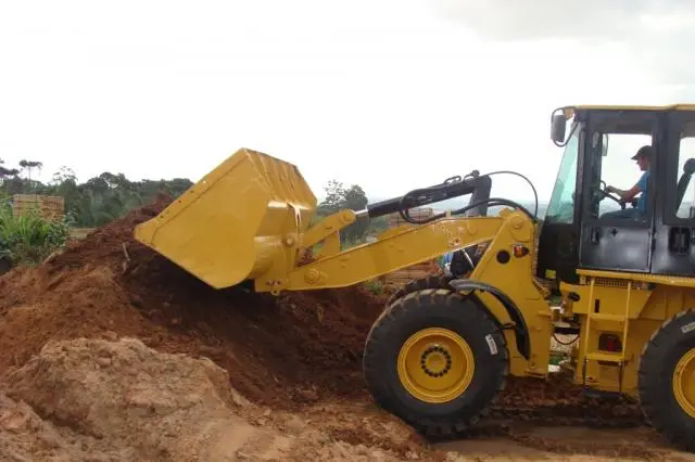 CARREGADEIRA CATERPILLAR 924G - 2005/2006