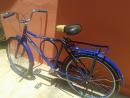 Bicicleta azul sem marchas