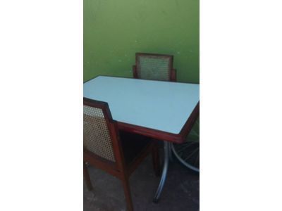 Vendo móveis usados na Vila são João