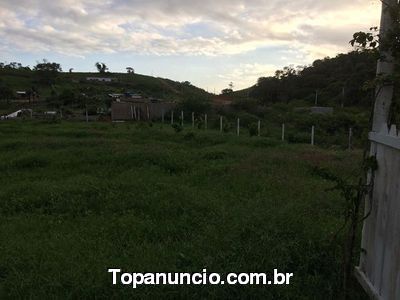 VENDE-SE TERRENO EM CANTAGALO