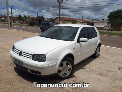 golf 1.6 Nacional cor branca raridade e em ótimo estado