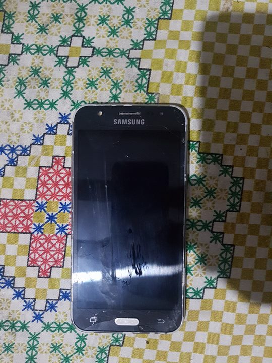 Galaxy j5 - divido no cartão com juros