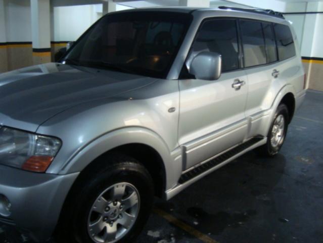 Pajero Full 3.2Diesel 2002/2003 - Prata, automatica, impecável