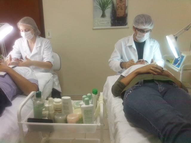 Aprimoramento em Estética Facial e Corporal