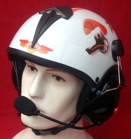 Capacete modelo Pilot para Paramotor e Paratrike com fonia