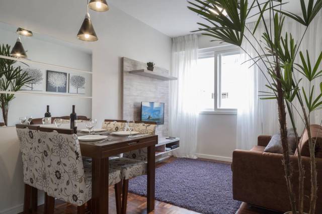 Flat 100% Mobiliado 1 Dorm. Internet, SKY, condomínio incluso