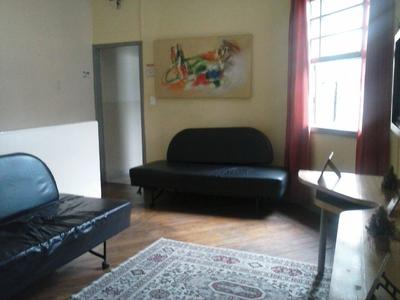 QUARTO COMPARTILHADO PARA RAPAZES AO LADO DO METRO SACOMÃ