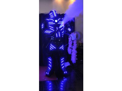 Robô Led Aluguel Eventos, Debutante, Casamento, Festas Robo