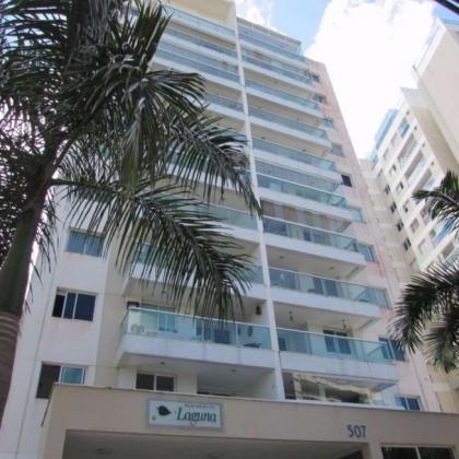 Apartamento em alphaville 2/4