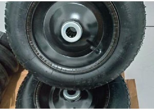 Rodas Pneumáticas $150 o par - Materiais de construção e jardim
