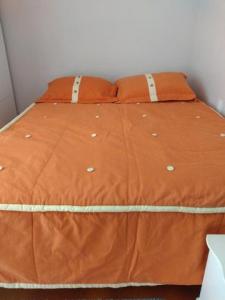 Colcha casal cama box semi nova 150 reais - Utilidades domésticas