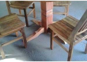 Mesa de madeira demolição - Mesas e cadeiras
