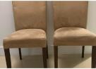 Cadeira de madeira com revestimento em suede - Mesas e cadeiras