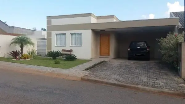CASA TÉRREA DE 300M2 COM 03 SUÍTES - JD DO LAGO - ATIBAIA/SP