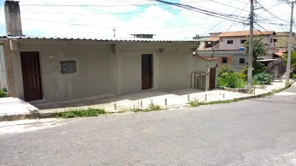 Lote à venda com 3 barracões de aluguel no D Bosco em BH