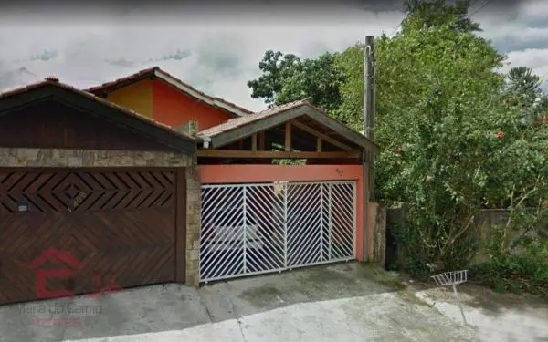 Casa 3Dorm em terreno 264m2 - Quintal, Churrasqueira, 2 vagas.
