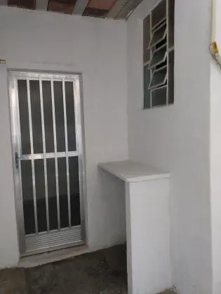 Casa em vila tranquila no Irajá ótima localização!