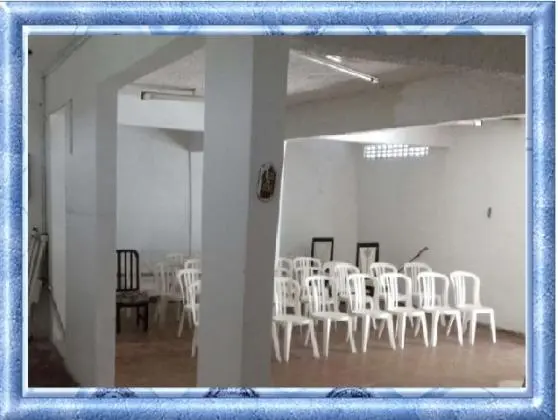 CASA TÉRREA COM EXELENTE LOCALIZAÇÃO
