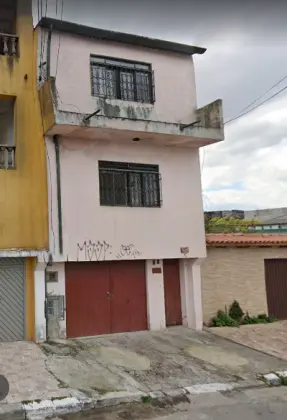 Otimo sobrado em Embu das Artes para venda ou negociação.