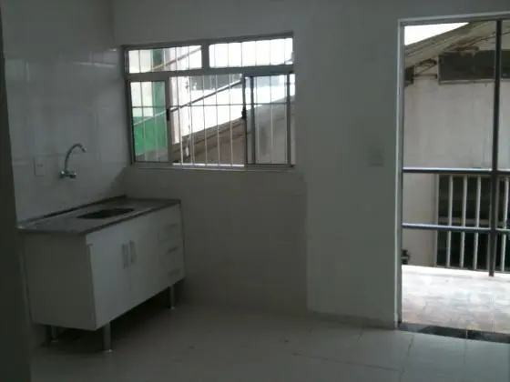 KITINETES E QUARTOS