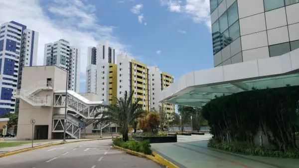Exc apto 3 qts c armários a 20 mts Shop Rio Mar