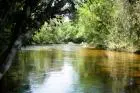 Sitio com casas, rio, natureza, agua pura