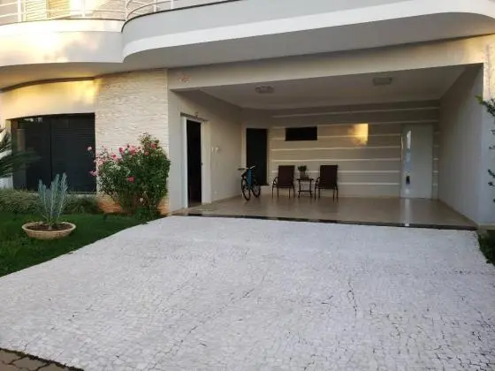 Casa Americana pequena entrada mais mensalidades