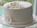 Bolo de Casamento em Pasta Americana Branca com Flores - Essence_Candy