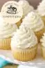 Cupcake com Chantilly Branco e Confeitos - Essence Candy