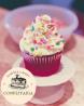 Cupcake com Cobertura de Chantilly Branco com Confeitos Coloridos - Essence Candy