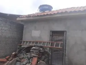 vendo casa, manfabeira 8, última fase de acabamento, 85.000, 00