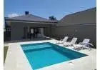 Linda casa com piscina em Caioba - Matinhos/PR