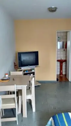 Vendo Kitnet (alugada oportunidade para renda)