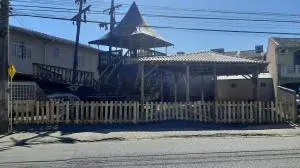 Lanchonete toda equipada com lindo Navio Pirata