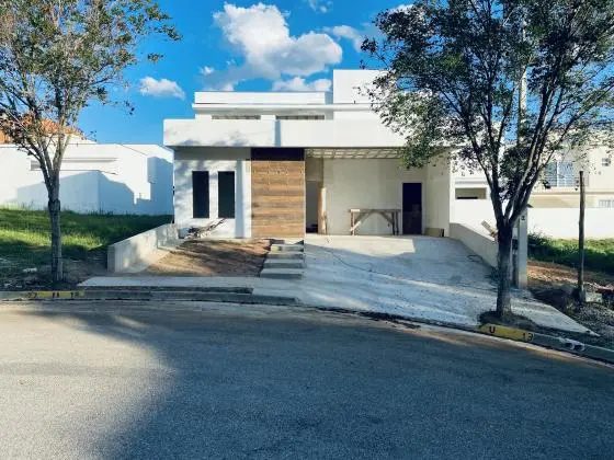 Linda casa em condominio fechado