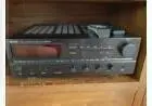 Receiver Denon DRA835R é um reciever clássico com 100 watts por canal