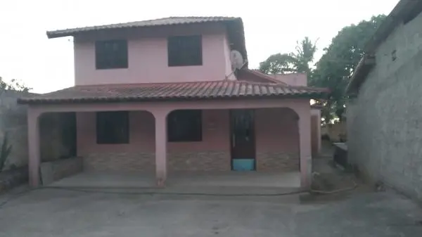 VENDO 2 LINDAS CASAS MARICÁ/LAGOA DE JACAROÁ