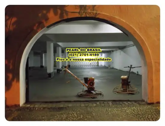 Execução: Piso De Concreto Poliso & Liso.