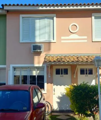 Casa em Condomínio Fechado