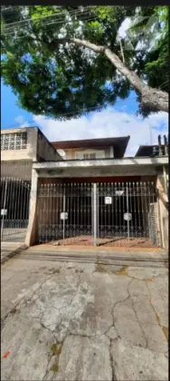 Sobrado com 3 dormitórios à venda, 133 m2