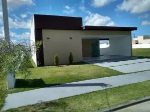 Casa Térrea 3/4  Ótima oportunidade no cond. terras alphaville