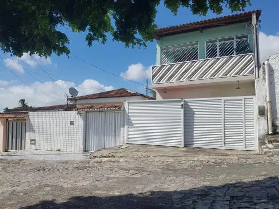 VENDO UMA LINDA CASA DUPLEX EM BAYEUX / PB