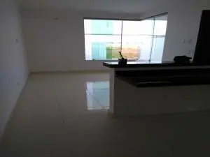 Casa nova com 2 Dormitórios, Churrasqueira, 2 Vagas