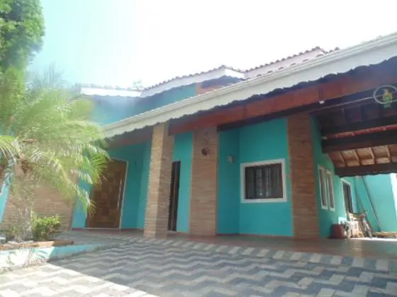 Ótimo Sobrado 5 Dts, Churrasqueira, Piscina -300mts da Praia