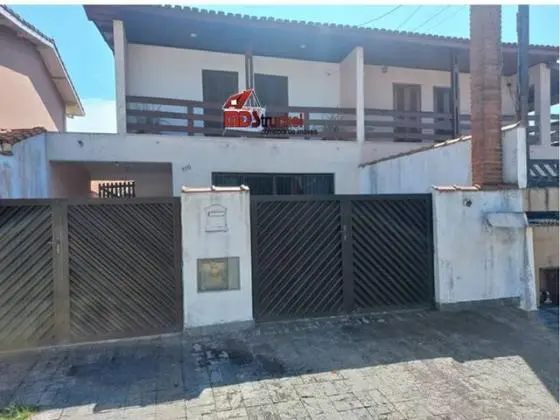 Sobrado 3 Dts, Edícula - 200mts da Praia