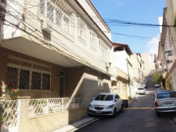 EXCELENTE CASA DUPLEX PARA VENDA EM CONDOMÍNIO