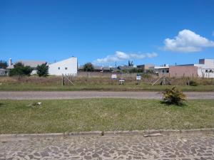 TERRENO EM ARROIO DO SAL-RS. Excelente oportunidade para investir ou construir no litoral norte do R