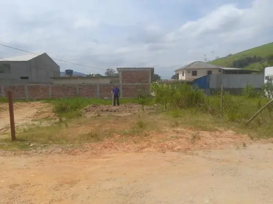 Vendo terreno em xerém