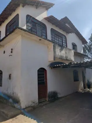 Casa sobrado Á Venda