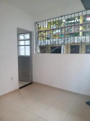 Frente de Rua no Alto das Pombas